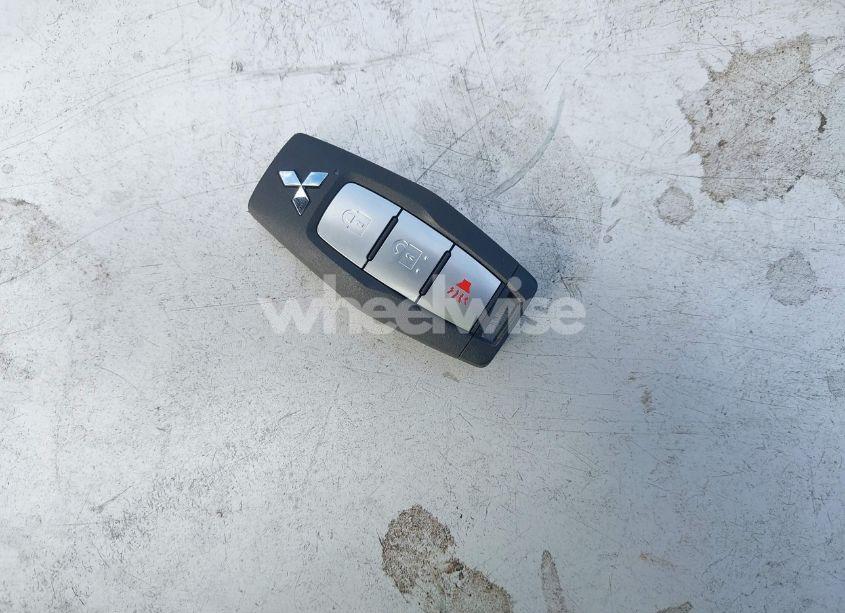 Photo 11 of 2024 Mitsubishi Outlander ES 2.5 2WD (VIN JA4J3UA89RZ072115)