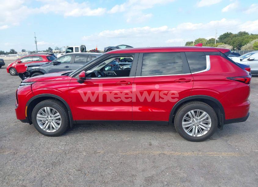 Photo 14 of 2024 Mitsubishi Outlander ES 2.5 2WD (VIN JA4J3UA89RZ072115)