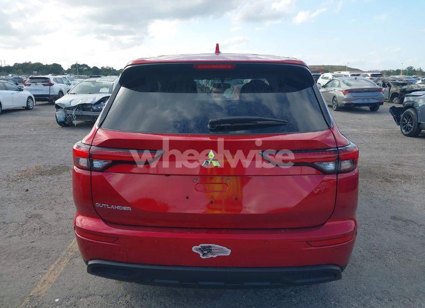 Photo 16 of 2024 Mitsubishi Outlander ES 2.5 2WD (VIN JA4J3UA89RZ072115)