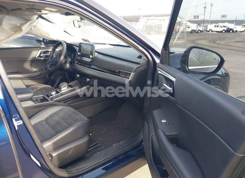 Photo 5 of 2022 Mitsubishi Outlander BLACK EDITION 2WD/SE 2.5 2WD/SE LAUNCH EDITION 2WD (VIN JA4J3UA8XNZ017991)