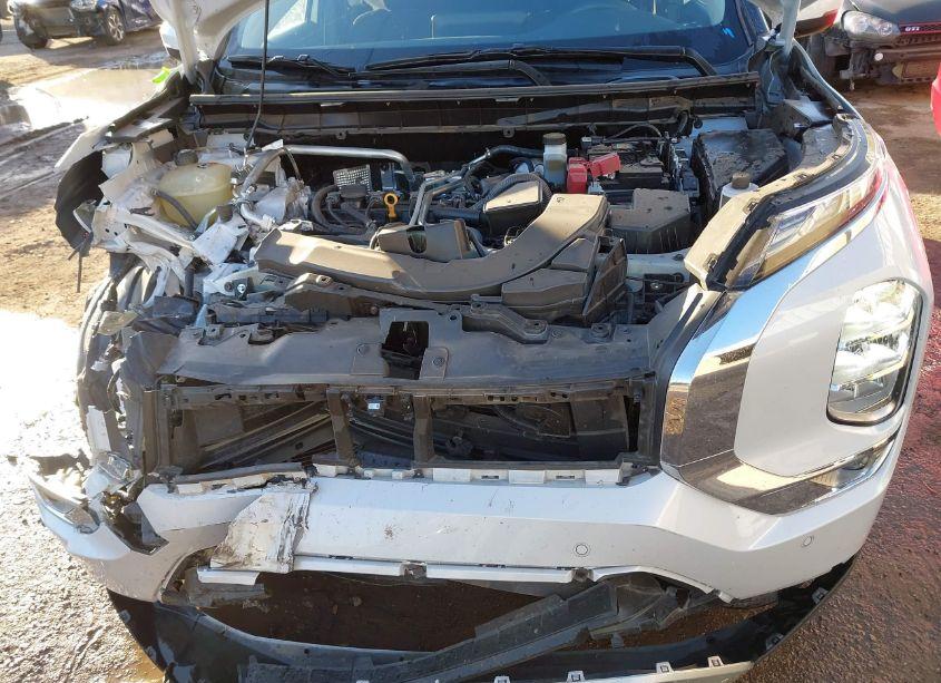 Photo 10 of 2024 Mitsubishi Outlander SE 2.5 2WD (VIN JA4J3VA80RZ011306)