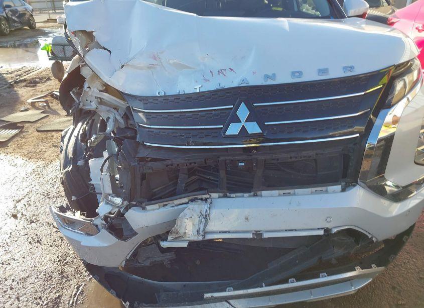 Photo 6 of 2024 Mitsubishi Outlander SE 2.5 2WD (VIN JA4J3VA80RZ011306)