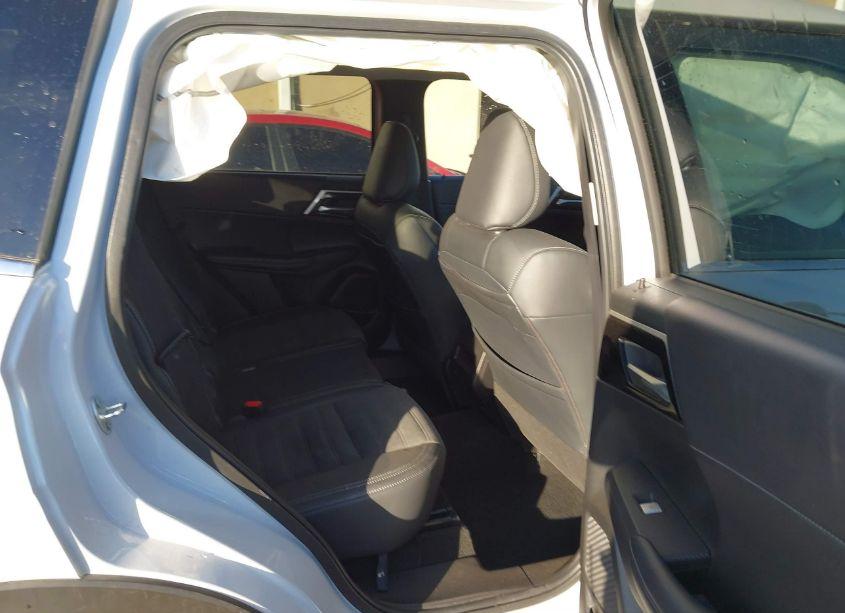 Photo 8 of 2024 Mitsubishi Outlander SE 2.5 2WD (VIN JA4J3VA80RZ011306)