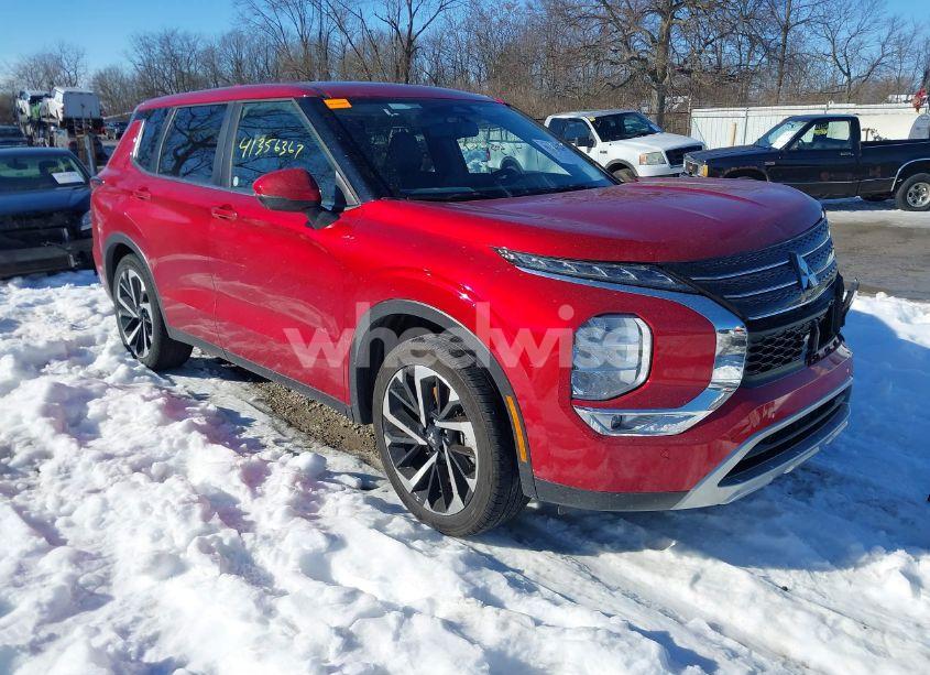 2024 Mitsubishi Outlander SE 2.5 2WD/SE BLACK EDITION S-AWC/SE BLACK EDITION W/PANO ROOF S-AWC (VIN JA4J3VA80RZ036433) main photo
