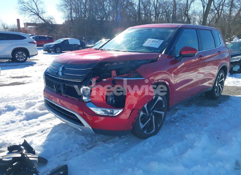 Photo 2 of 2024 Mitsubishi Outlander SE 2.5 2WD/SE BLACK EDITION S-AWC/SE BLACK EDITION W/PANO ROOF S-AWC (VIN JA4J3VA80RZ036433)
