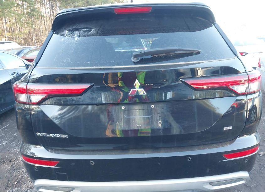 Photo 16 of 2024 Mitsubishi Outlander SE 2.5 2WD/SE BLACK EDITION S-AWC/SE BLACK EDITION W/PANO ROOF S-AWC (VIN JA4J3VA80RZ068542)