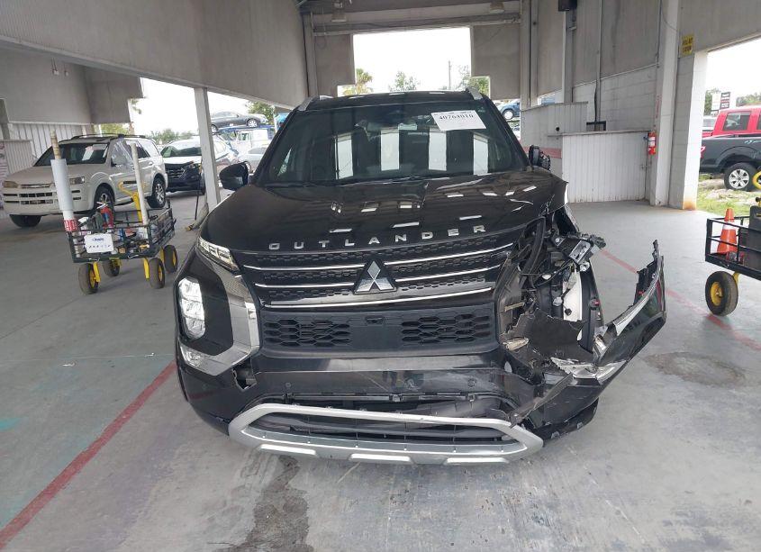 Photo 13 of 2022 Mitsubishi Outlander SEL 2.5 2WD/SEL SPECIAL EDITION 2WD (VIN JA4J3VA81NZ075638)