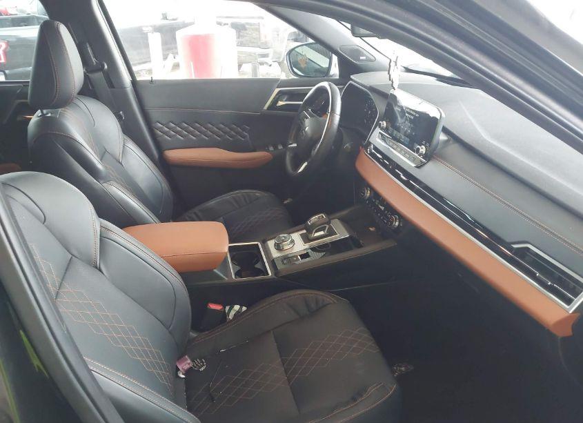 Photo 5 of 2022 Mitsubishi Outlander SEL 2.5 2WD/SEL SPECIAL EDITION 2WD (VIN JA4J3VA81NZ075638)