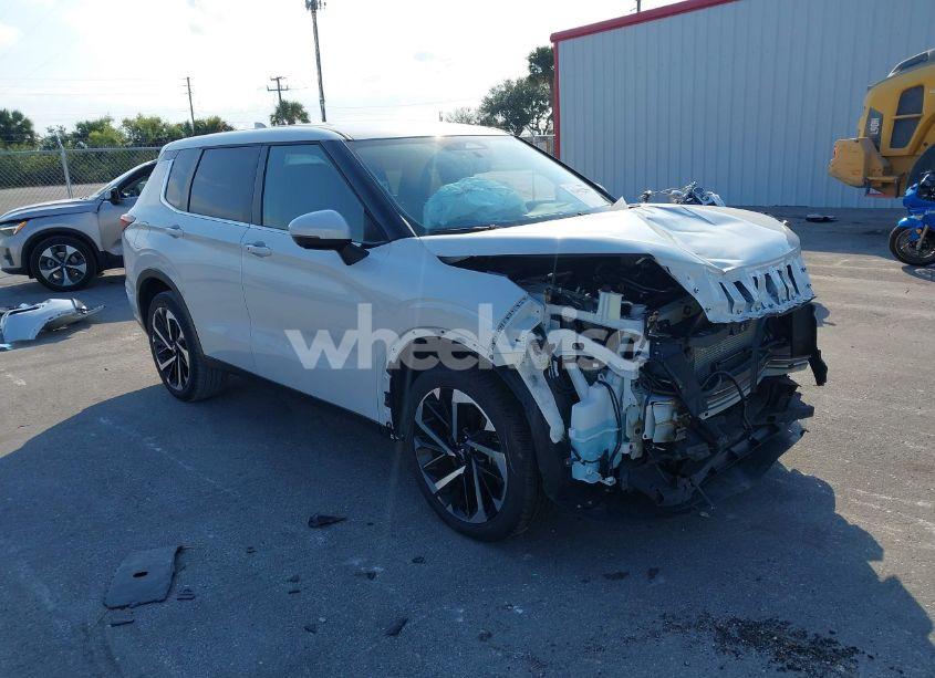 2024 Mitsubishi Outlander SE/SE BLACK EDITION/SE BLACK EDITION W/PANO ROOF S-AWC (VIN JA4J3VA81RZ025246) main photo