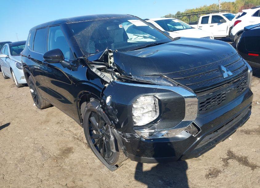 2024 Mitsubishi Outlander SE 2.5 2WD/SE BLACK EDITION S-AWC/SE BLACK EDITION W/PANO ROOF (VIN JA4J3VA81RZ028728) main photo