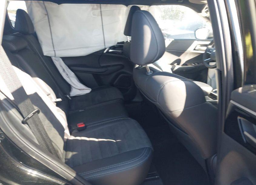 Photo 8 of 2024 Mitsubishi Outlander SE 2.5 2WD/SE BLACK EDITION S-AWC/SE BLACK EDITION W/PANO ROOF (VIN JA4J3VA81RZ028728)