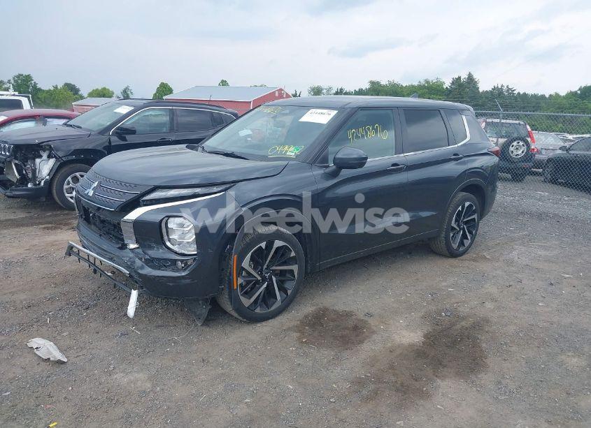 Photo 14 of 2024 Mitsubishi Outlander SE 2.5 2WD/SE BLACK EDITION S-AWC/SE BLACK EDITION W/PANO ROOF S-AWC (VIN JA4J3VA81RZ049952)