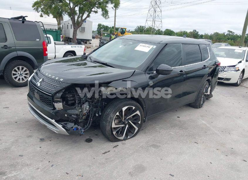 Photo 2 of 2024 Mitsubishi Outlander SE 2.5 2WD (VIN JA4J3VA81RZ053158)