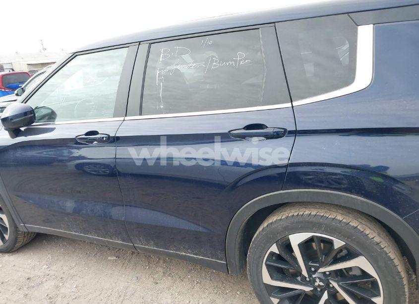 Photo 14 of 2024 Mitsubishi Outlander SE 2.5 2WD/SE BLACK EDITION S-AWC/SE BLACK EDITION W/PANO ROOF S-AWC (VIN JA4J3VA81RZ068887)