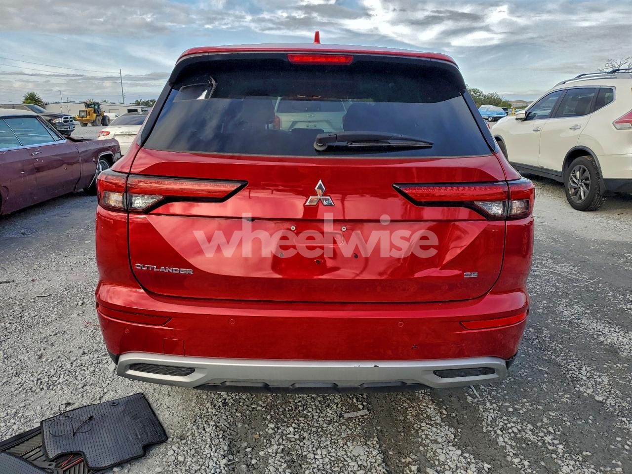 Photo 6 of 2024 MITSUBISHI OUTLANDER SE (VIN JA4J3VA82RZ016832)