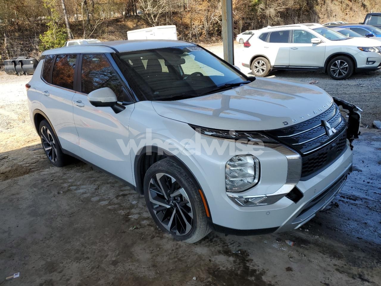 Photo 4 of 2024 MITSUBISHI OUTLANDER SE (VIN JA4J3VA82RZ059812)