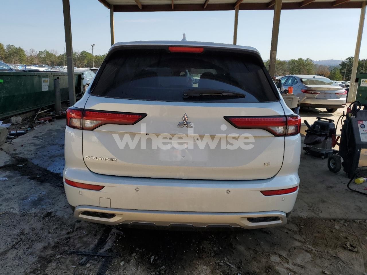 Photo 6 of 2024 MITSUBISHI OUTLANDER SE (VIN JA4J3VA82RZ059812)