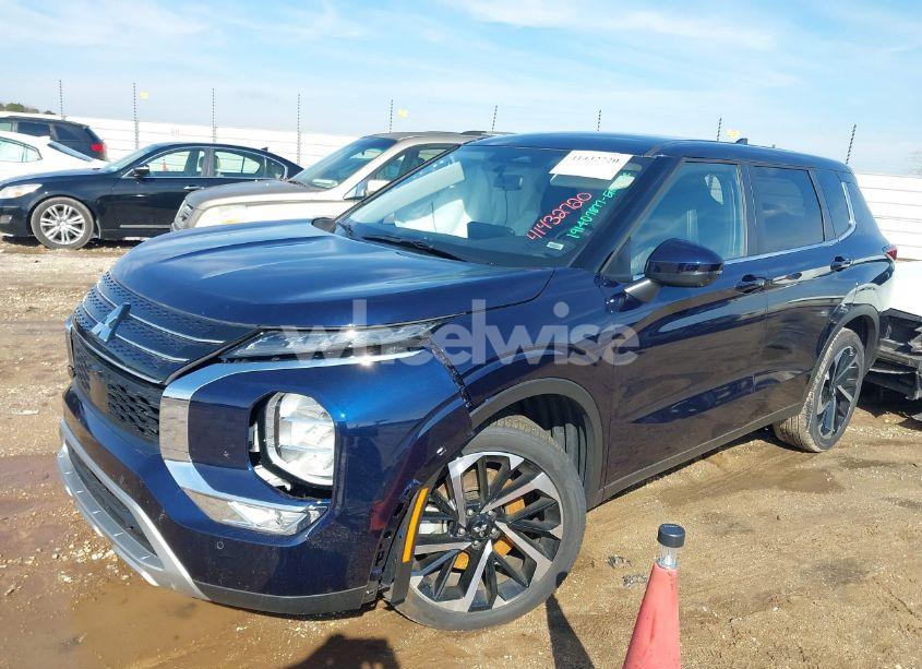 Photo 2 of 2024 Mitsubishi Outlander SE/SE BLACK EDITION/SE BLACK EDITION W/PANO ROOF S-AWC (VIN JA4J3VA82RZ068171)