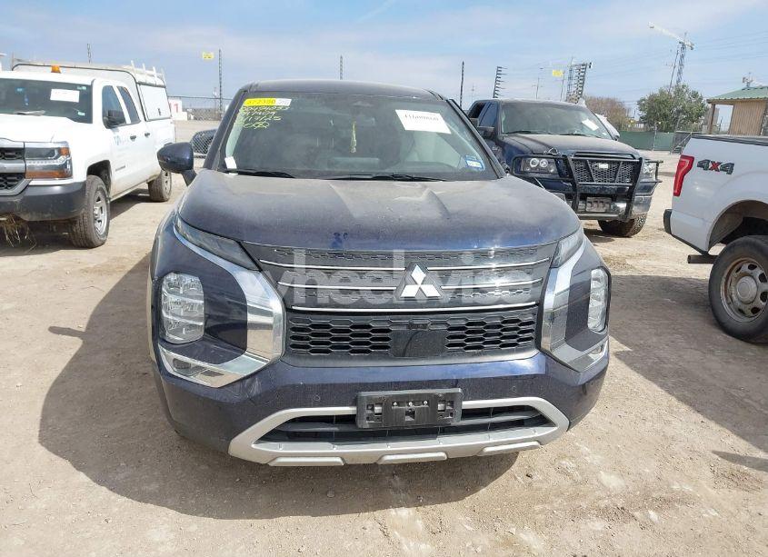 Photo 12 of 2024 Mitsubishi Outlander SE/SE BLACK EDITION/SE BLACK EDITION W/PANO ROOF S-AWC (VIN JA4J3VA83RZ047409)