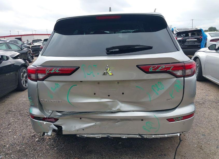 Photo 16 of 2024 Mitsubishi Outlander SE 2.5 2WD/SE BLACK EDITION S-AWC/SE BLACK EDITION W/PANO ROOF (VIN JA4J3VA83RZ070477)