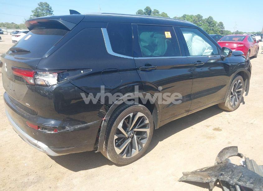 Photo 4 of 2022 Mitsubishi Outlander (VIN JA4J3VA84NZ091834)