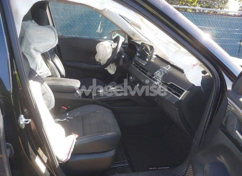 Photo 5 of 2024 Mitsubishi Outlander SE 2.5 2WD (VIN JA4J3VA85RZ008434)