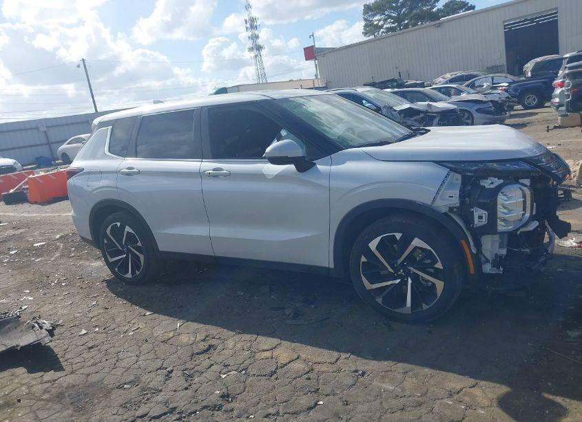 Photo 13 of 2024 Mitsubishi Outlander SE 2.5 2WD (VIN JA4J3VA85RZ021376)