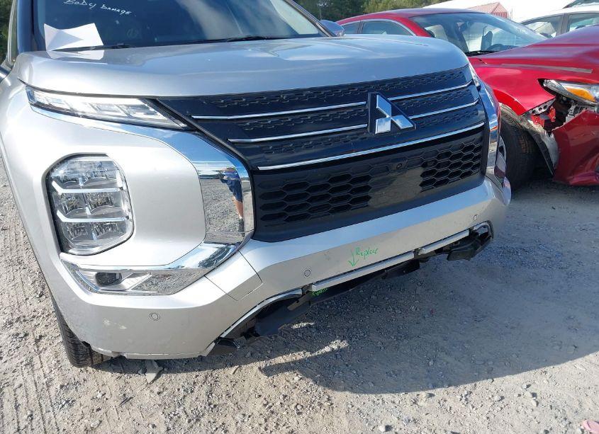 Photo 6 of 2024 Mitsubishi Outlander SE 2.5 2WD/SE BLACK EDITION S-AWC/SE BLACK EDITION W/PANO ROOF (VIN JA4J3VA85RZ038159)