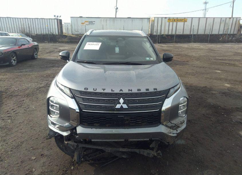 Photo 12 of 2022 Mitsubishi Outlander SEL/SEL SPECIAL EDITION (VIN JA4J3VA86NZ024815)