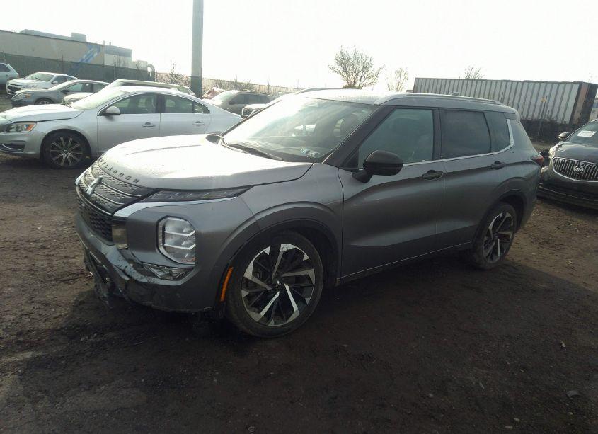 Photo 2 of 2022 Mitsubishi Outlander SEL/SEL SPECIAL EDITION (VIN JA4J3VA86NZ024815)