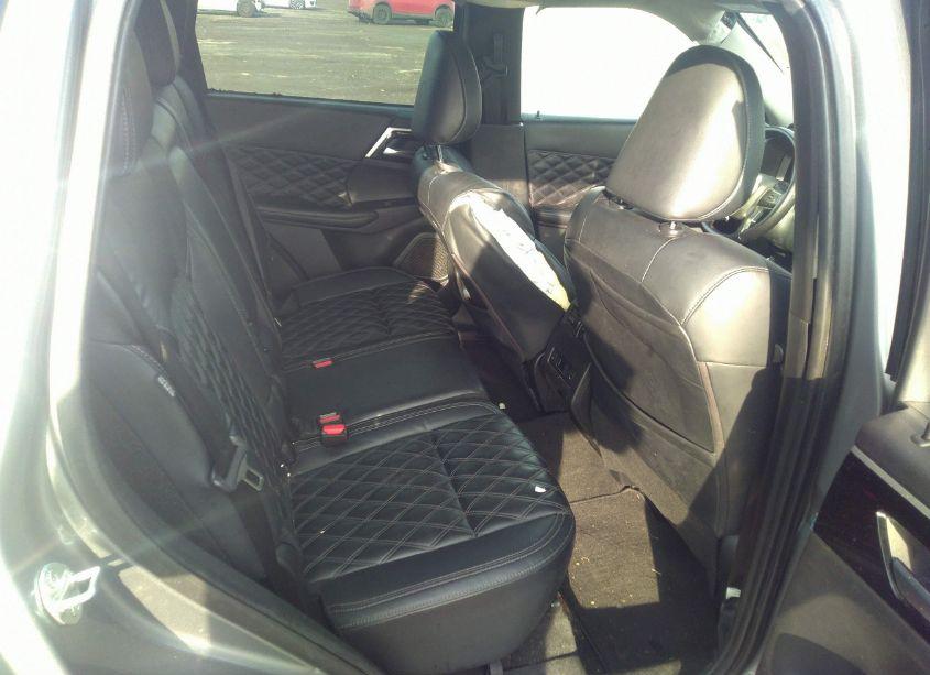 Photo 8 of 2022 Mitsubishi Outlander SEL/SEL SPECIAL EDITION (VIN JA4J3VA86NZ024815)