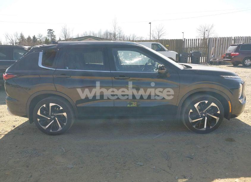 Photo 13 of 2022 Mitsubishi Outlander SEL SPECIAL EDITION (VIN JA4J3VA86NZ069544)