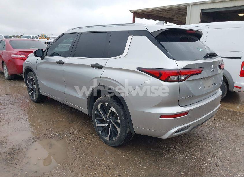 Photo 3 of 2022 Mitsubishi Outlander SEL SPECIAL EDITION (VIN JA4J3VA86NZ071164)