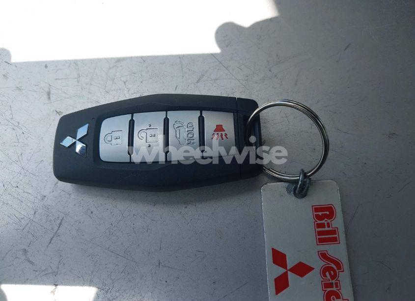 Photo 11 of 2024 Mitsubishi Outlander SE 2.5 2WD (VIN JA4J3VA87RZ012811)