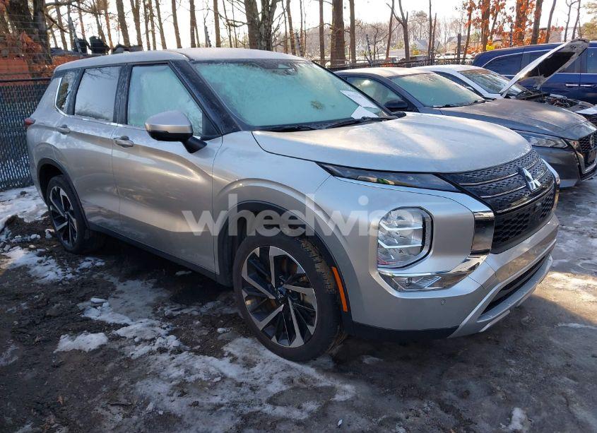 2024 Mitsubishi Outlander SE 2.5 2WD/SE BLACK EDITION S-AWC/SE BLACK EDITION W/PANO ROOF S-AWC (VIN JA4J3VA87RZ027177) main photo