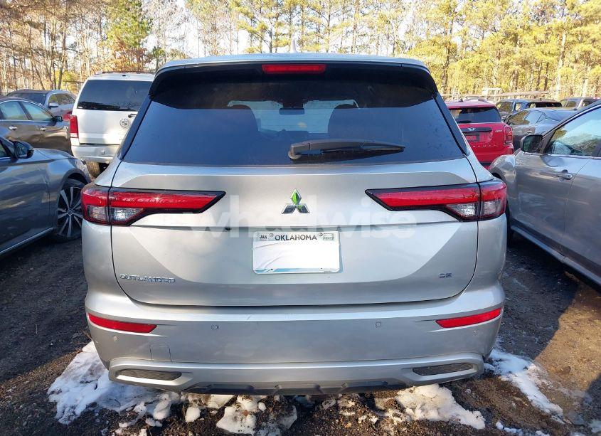 Photo 16 of 2024 Mitsubishi Outlander SE 2.5 2WD/SE BLACK EDITION S-AWC/SE BLACK EDITION W/PANO ROOF S-AWC (VIN JA4J3VA87RZ027177)