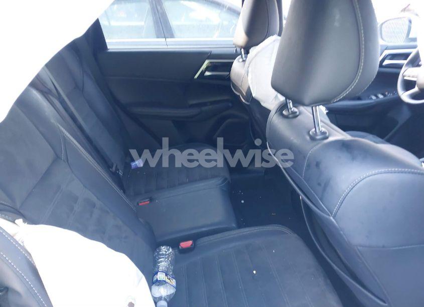 Photo 8 of 2024 Mitsubishi Outlander SE 2.5 2WD/SE BLACK EDITION S-AWC/SE BLACK EDITION W/PANO ROOF S-AWC (VIN JA4J3VA87RZ027177)