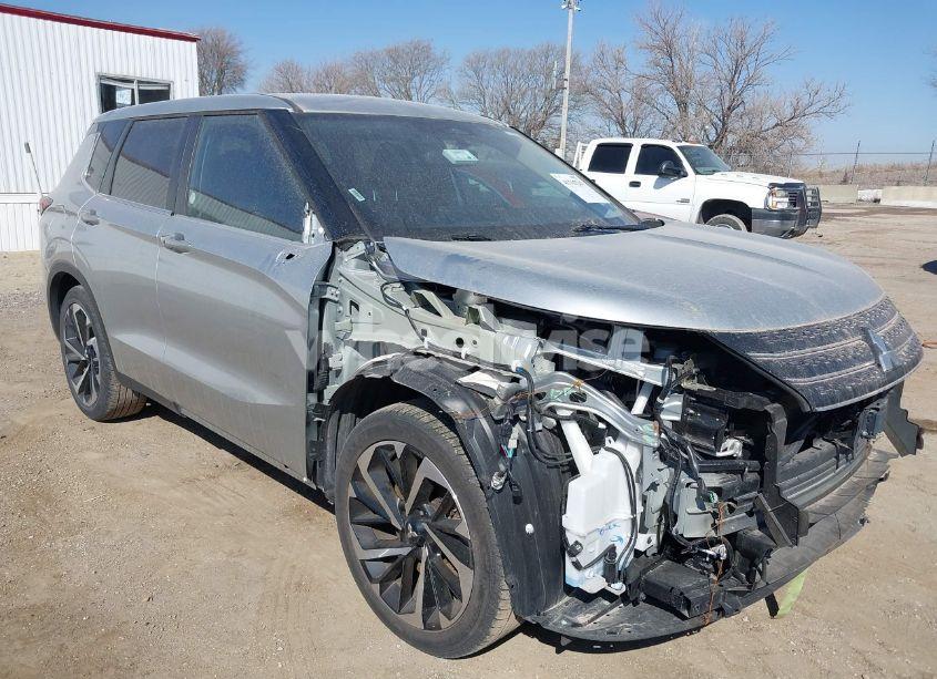 2024 Mitsubishi Outlander SE/SE BLACK EDITION/SE BLACK EDITION W/PANO ROOF S-AWC (VIN JA4J3VA87RZ038163) main photo