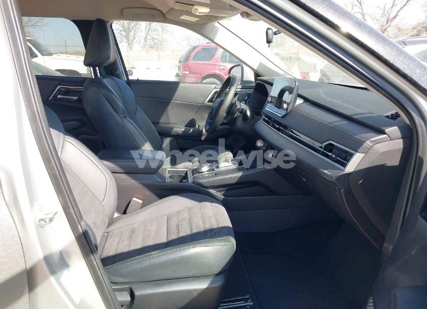 Photo 5 of 2024 Mitsubishi Outlander SE/SE BLACK EDITION/SE BLACK EDITION W/PANO ROOF S-AWC (VIN JA4J3VA87RZ038163)