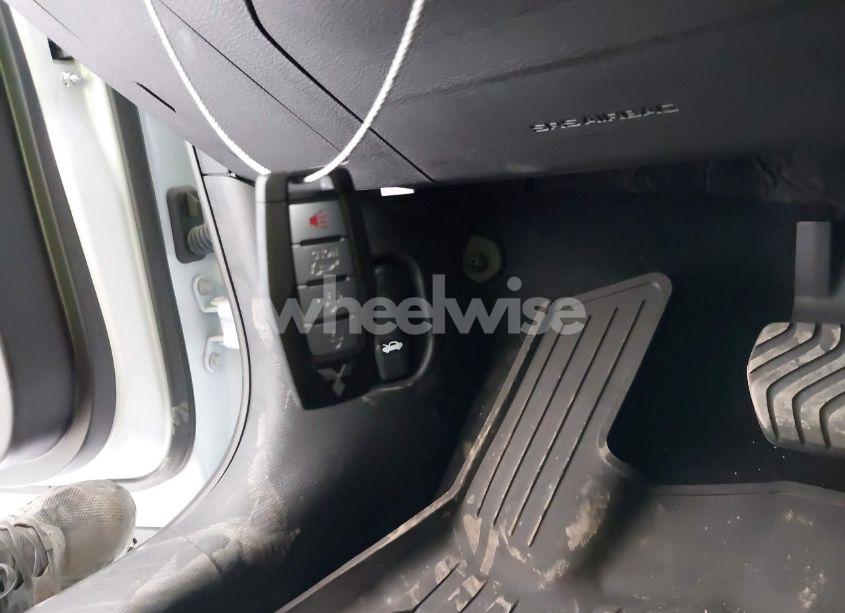 Photo 11 of 2024 Mitsubishi Outlander SE 2.5 2WD/SE BLACK EDITION S-AWC/SE BLACK EDITION W/PANO ROOF S-AWC (VIN JA4J3VA87RZ080669)