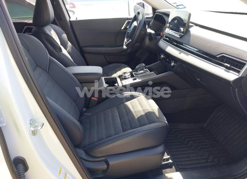 Photo 5 of 2024 Mitsubishi Outlander SE 2.5 2WD/SE BLACK EDITION S-AWC/SE BLACK EDITION W/PANO ROOF S-AWC (VIN JA4J3VA87RZ080669)