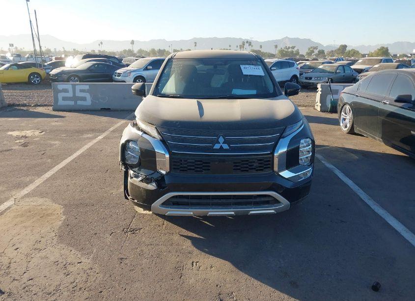 Photo 12 of 2024 Mitsubishi Outlander N/A (VIN JA4J3VA87RZ082311)