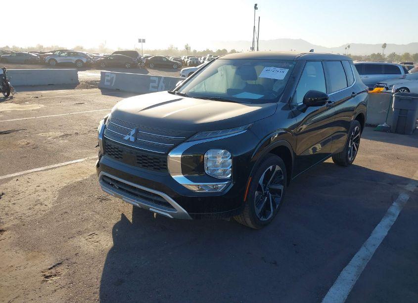 Photo 2 of 2024 Mitsubishi Outlander N/A (VIN JA4J3VA87RZ082311)