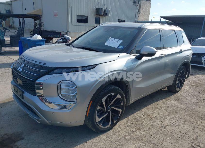 Photo 2 of 2022 Mitsubishi Outlander SEL 2.5 2WD/SEL SPECIAL EDITION 2WD (VIN JA4J3VA88NZ080741)