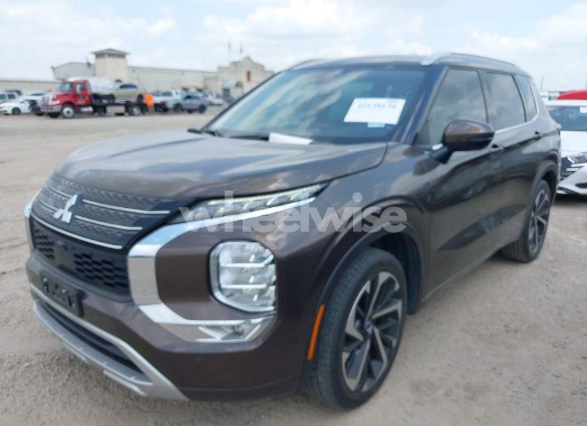 Photo 2 of 2022 Mitsubishi Outlander SEL 2.5 2WD/SEL SPECIAL EDITION 2WD (VIN JA4J3VA88NZ090055)