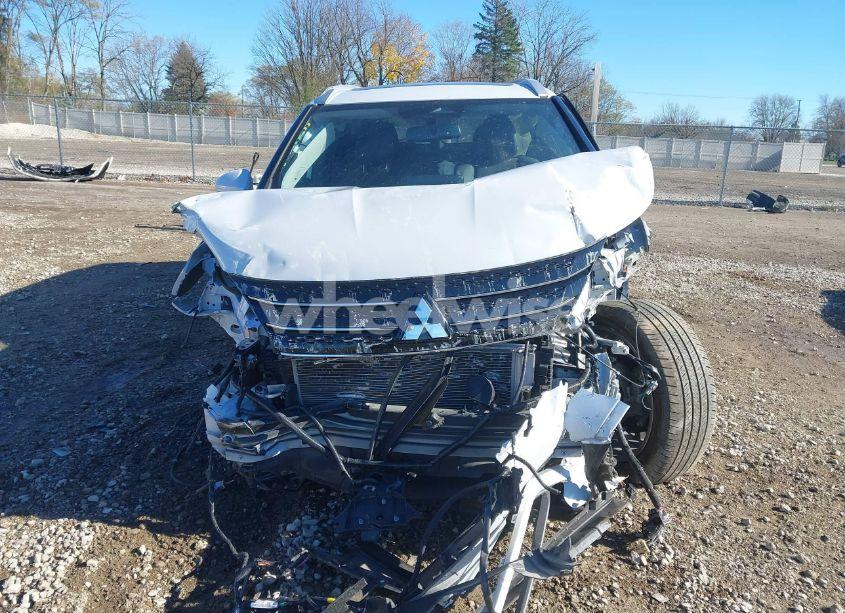 Photo 11 of 2024 Mitsubishi Outlander SE 2.5 2WD/SE BLACK EDITION S-AWC/SE BLACK EDITION W/PANO ROOF (VIN JA4J3VA88RZ019363)