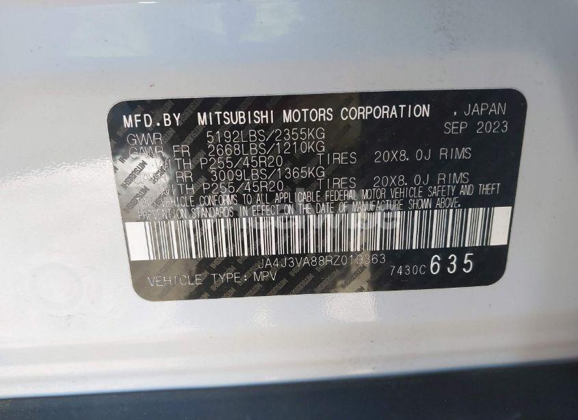 Photo 8 of 2024 Mitsubishi Outlander SE 2.5 2WD/SE BLACK EDITION S-AWC/SE BLACK EDITION W/PANO ROOF (VIN JA4J3VA88RZ019363)