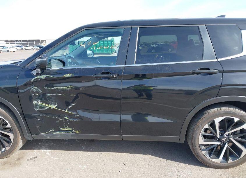 Photo 14 of 2024 Mitsubishi Outlander SE/SE BLACK EDITION/SE BLACK EDITION W/PANO ROOF S-AWC (VIN JA4J3VA88RZ026233)