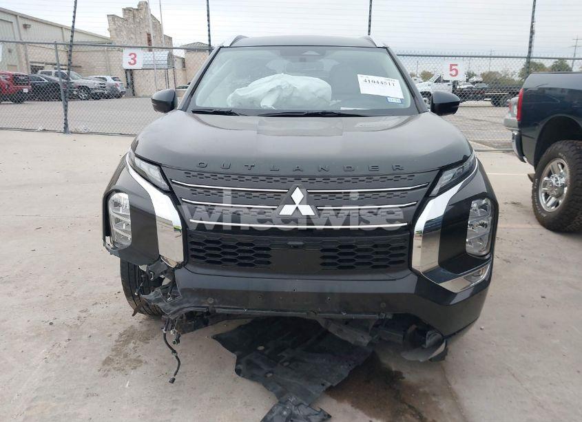 Photo 12 of 2023 Mitsubishi Outlander SEL 2.5 2WD (VIN JA4J3VA89PZ010104)