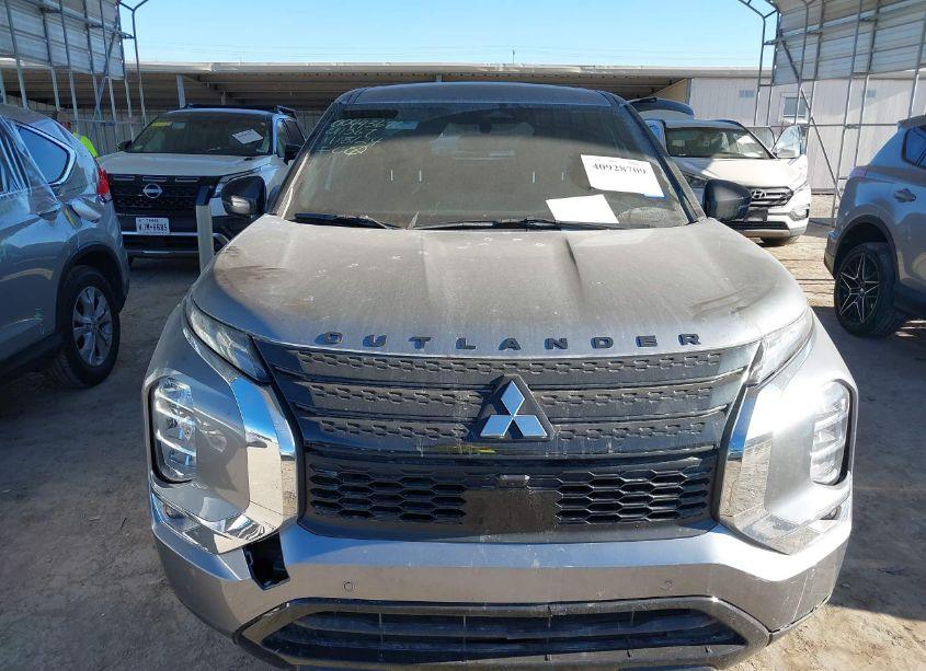 Photo 12 of 2024 Mitsubishi Outlander SE BLACK EDITION S-AWC (VIN JA4J3VA89RZ011367)